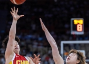 开云APP-关于女篮决赛战火激烈，最后一节逆转胜的信息