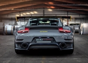 开云足球直播-橙衣风暴与极速引擎，荷兰火力压制土耳其，法比尼奥在F1赛场接管争冠战