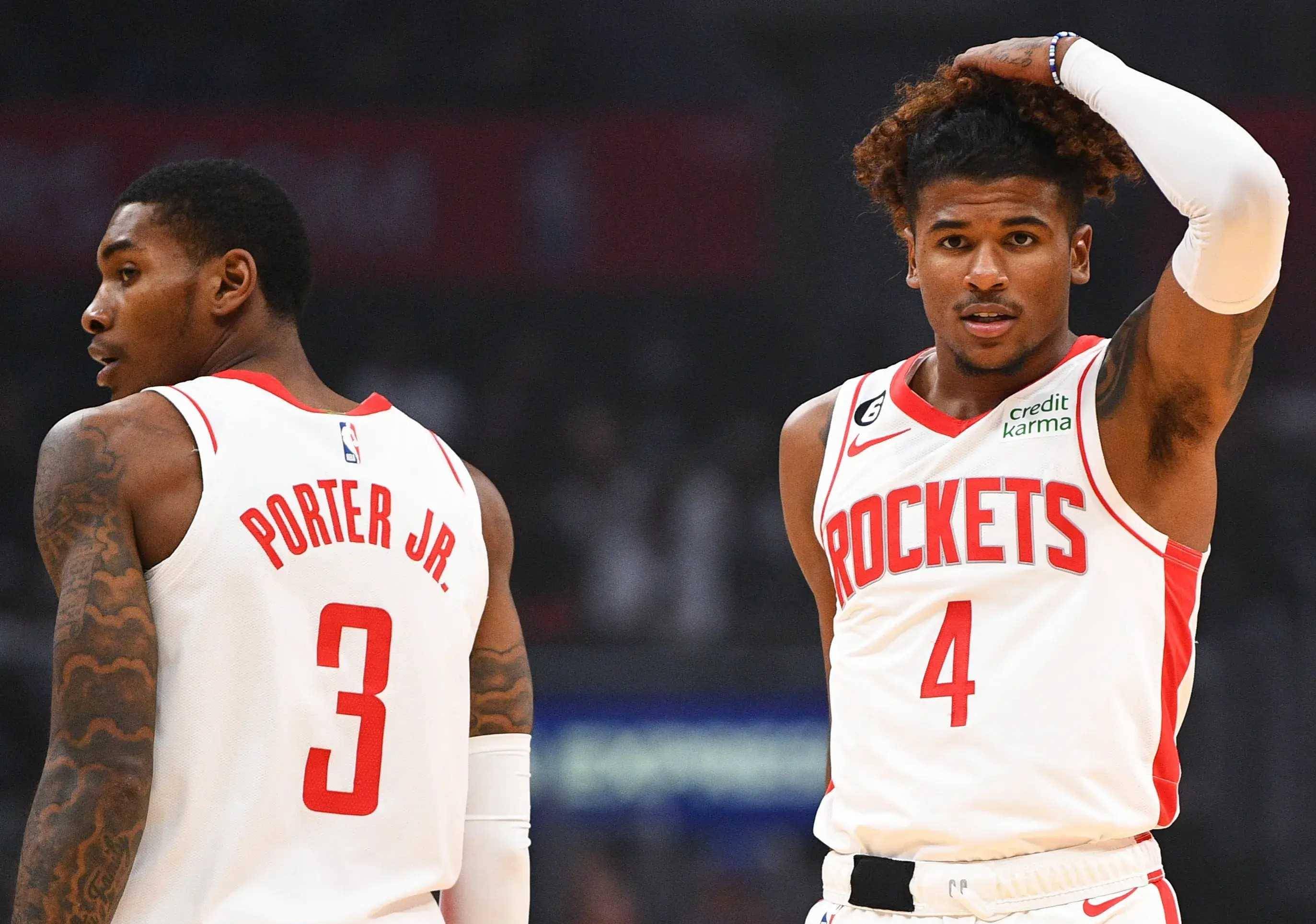 关于希腊男篮强势火箭，威斯布鲁克三分雨点燃全场的信息