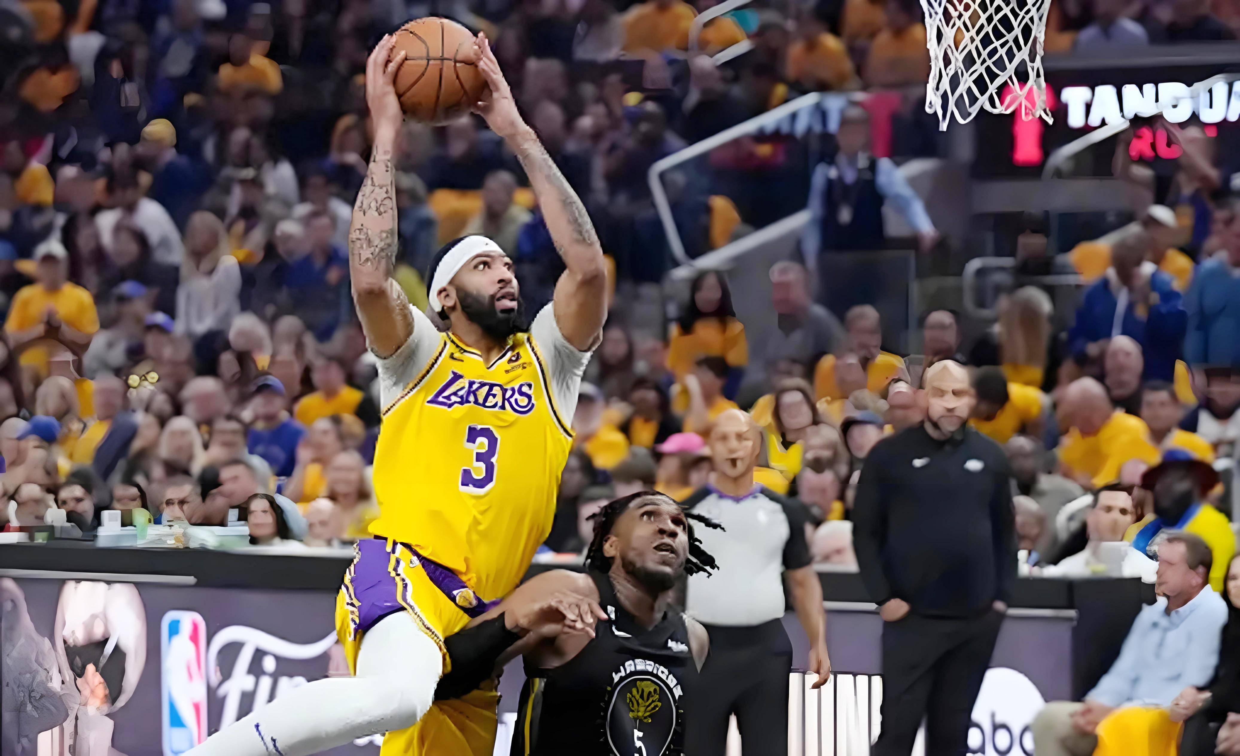 关于湖人B队轻取勇士，萨博尼斯爆发神勇的信息