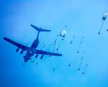 BRO爆冷DFM，Selfmade爆发神勇的简单介绍