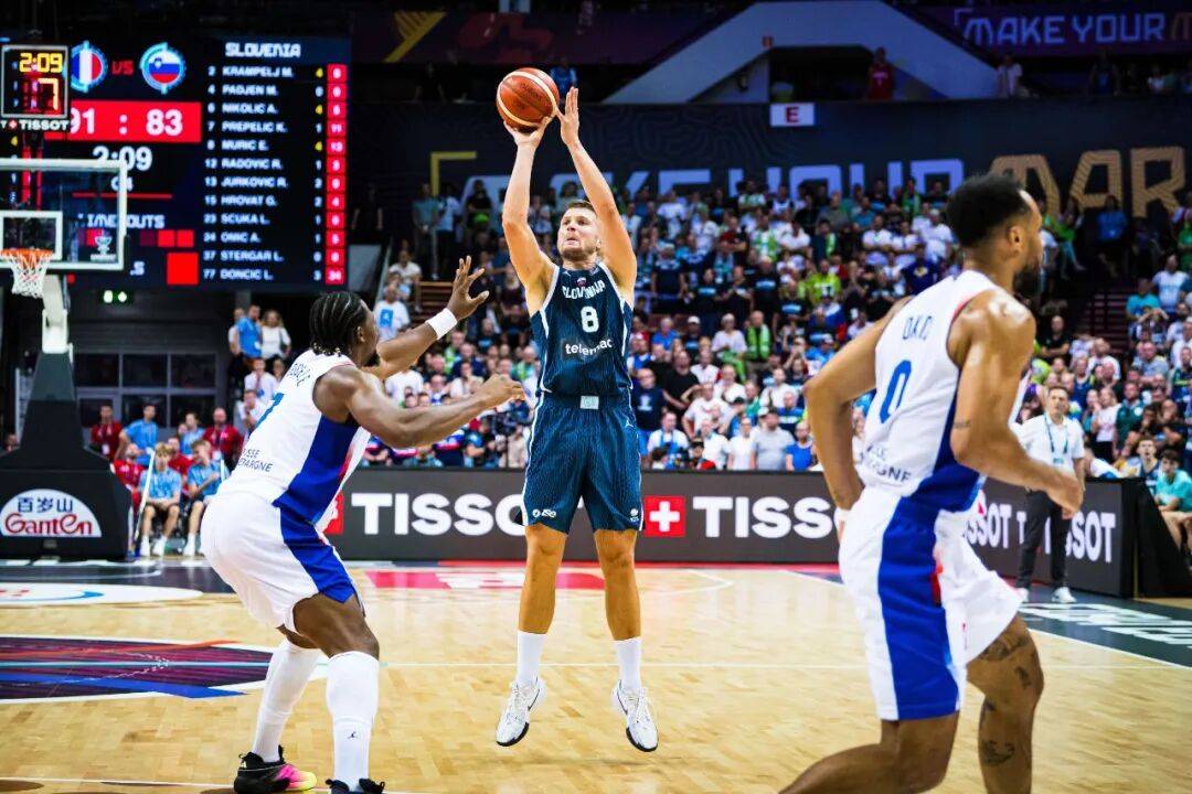 猛龙逆转法国男篮,东契奇一己之力扛起全队的简单介绍 猛龙逆转法国男篮,东契奇一己之力扛起全队的简单介绍