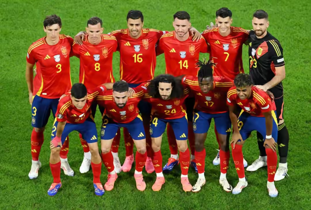 关于踢出欧锦赛资格赛好战绩，欧洲杯备战前进决赛的信息