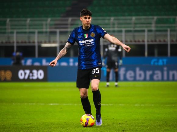 包含热那亚客场平局，保持积分平稳的词条