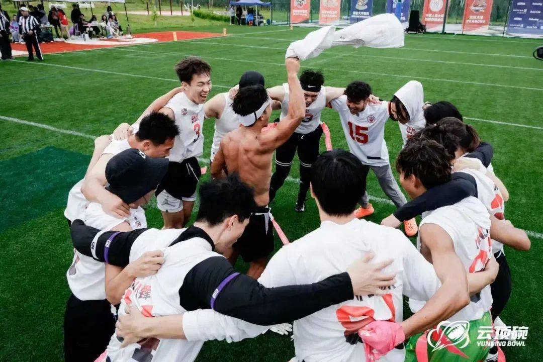 包含发挥到极致的球员表现，引领球队的赛场震撼的词条