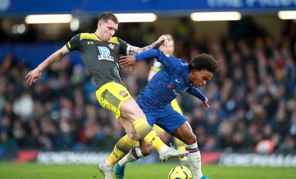 包含莫尔康主场逼平对手,英超冠军榜单略有波动的词条 包含莫尔康主场逼平对手,英超冠军榜单略有波动的词条