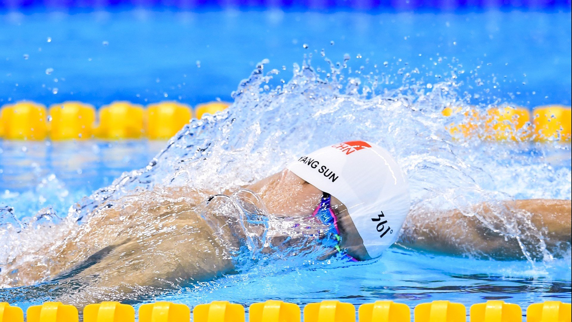 双城记，从吉林到伊斯坦布尔，竞技体育的强势与接管之夜