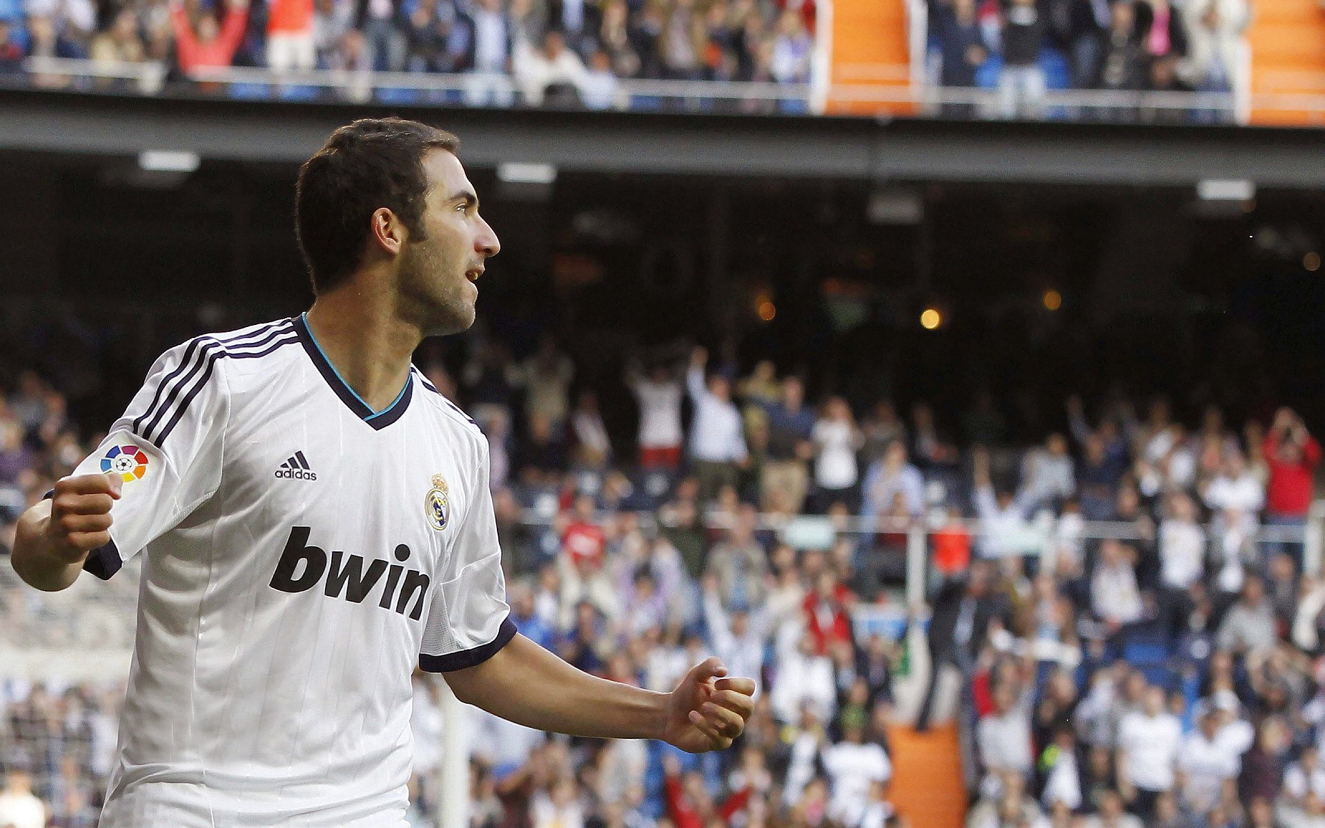 赛道上的瞬息万变，梅赛德斯险胜索伯，诺里斯闪耀全场