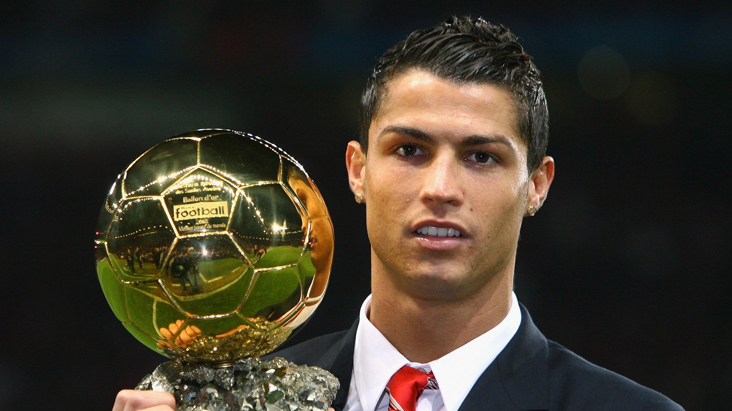 从戴维斯杯险胜到ATP总决赛惊艳四座，纳达尔如何用唯一性定义伟大